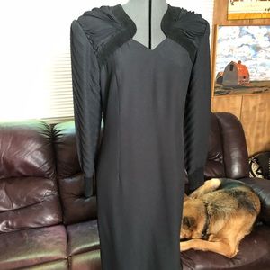 Vintage Dress With AMAZING Sleeves and Shoulders!!